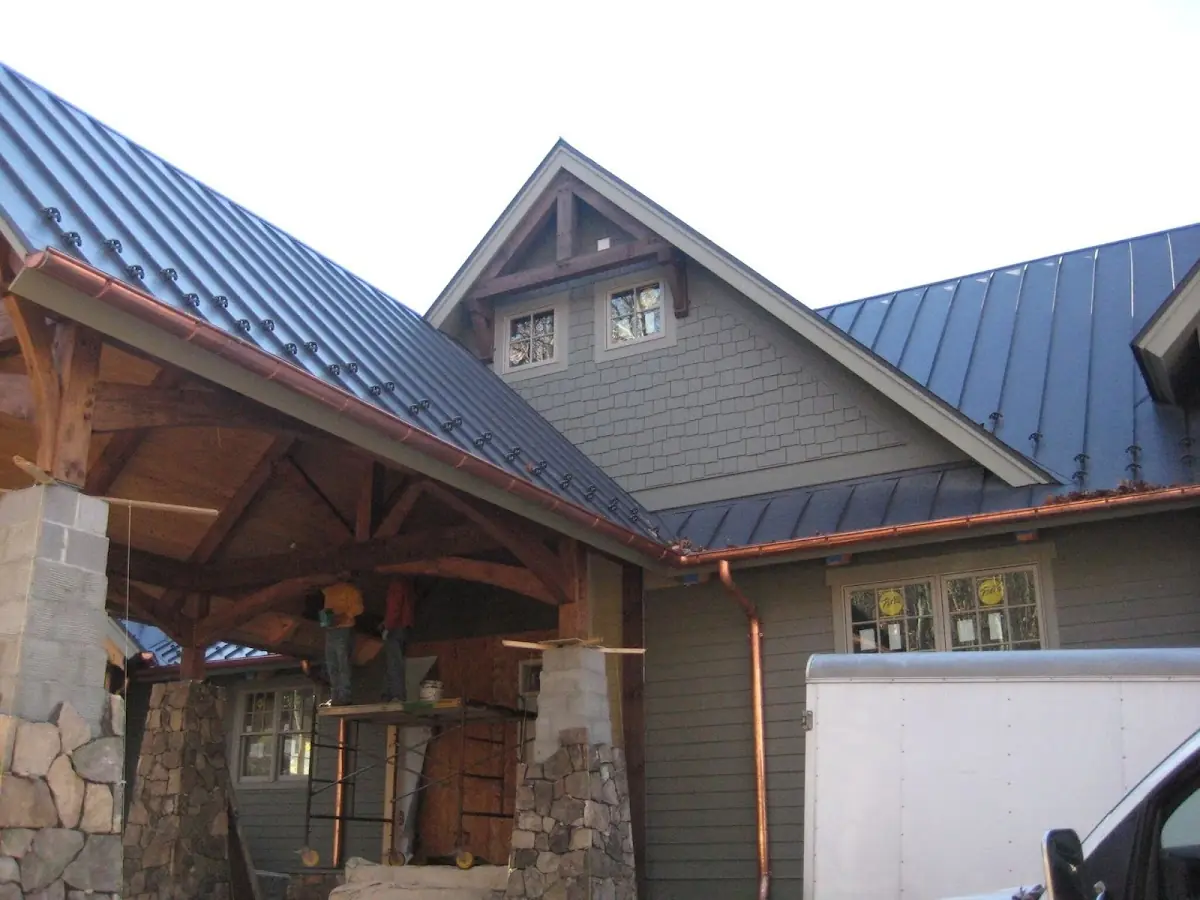 Craftsman Roofing team delivering quality roofing work in Grants
